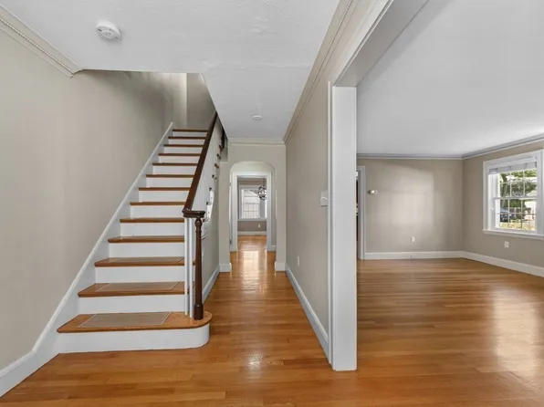 66 Payson Rd #0, Belmont, MA 02478