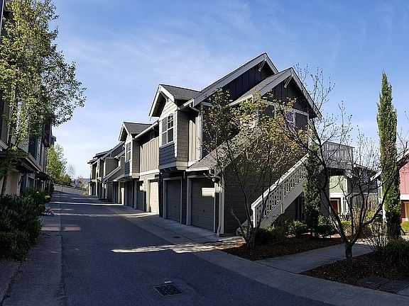 2nd image of 1739 27th Ln NE