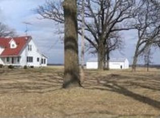 3269 N Canyon Park Rd, Stockton, IL 61085