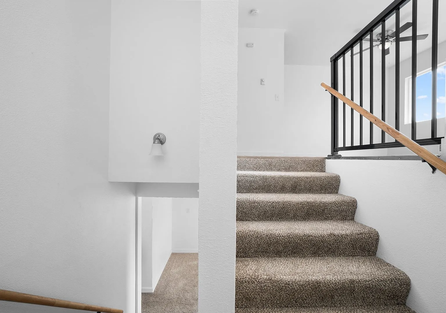 107 E Courtland — Photo 4