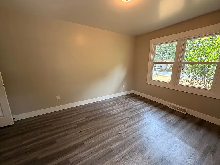 5729 Ridgebrook Ave SE — Photo 15