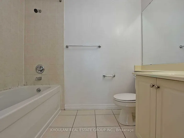 220 Burnhamthorpe Rd W #2201 — Photo 9