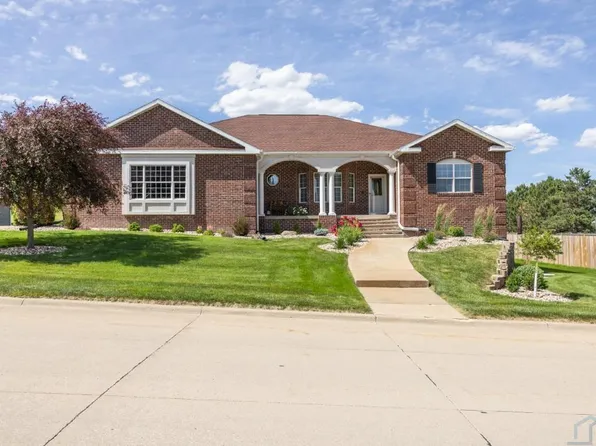 485 Titan Rd, Hinton, IA 51024