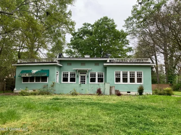 412 E Peace St, Canton, MS 39046