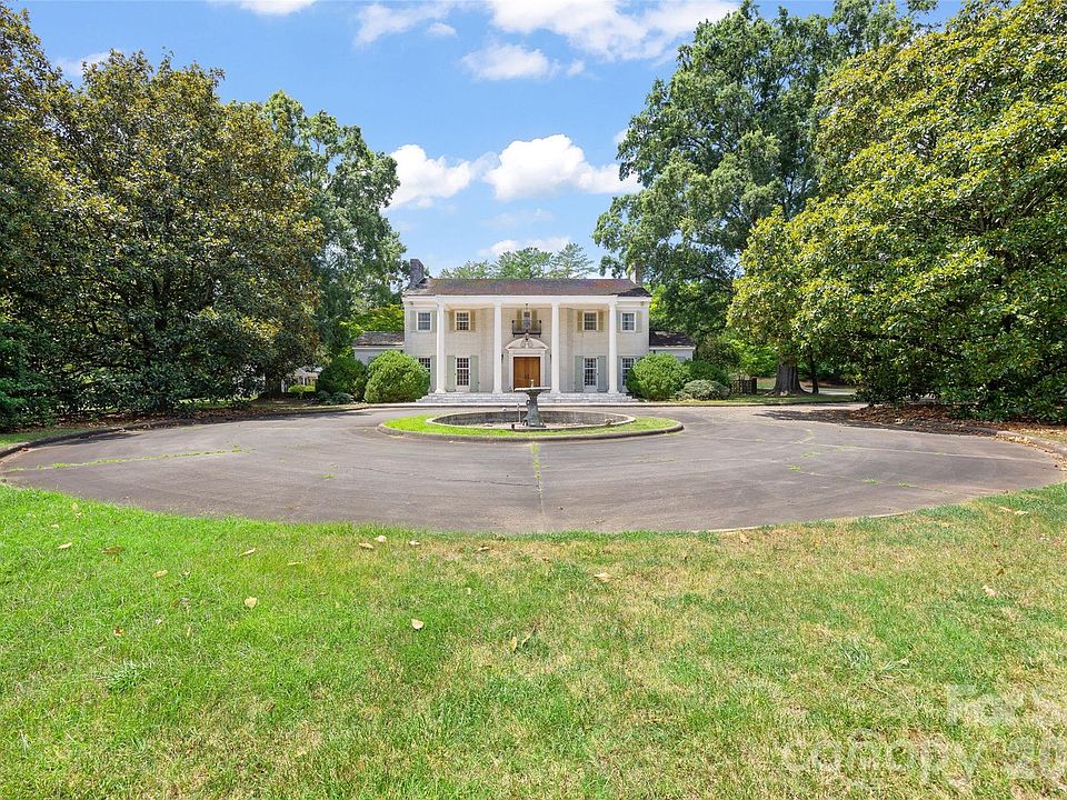 1st image of 832 Wren Rd