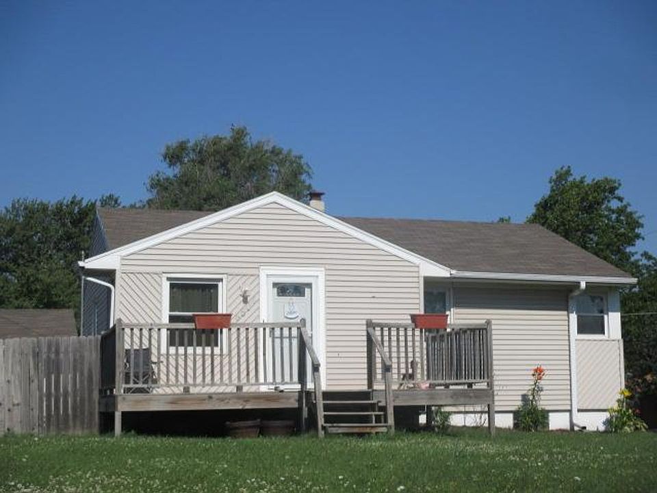1st image of 4504 S 47th St