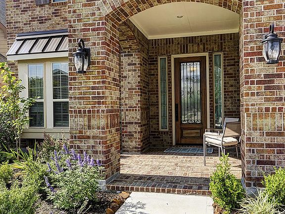 2nd image of 26811 Longleaf Valley Dr