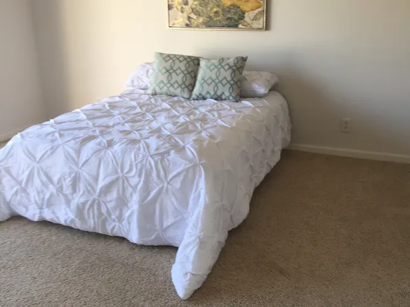 138 Oak Harbor Dr Unit 2E, Camdenton, MO 65020