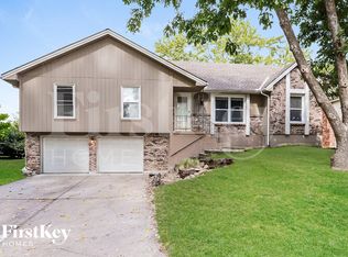 14504 Laquinta Dr, Grandview, MO 64030