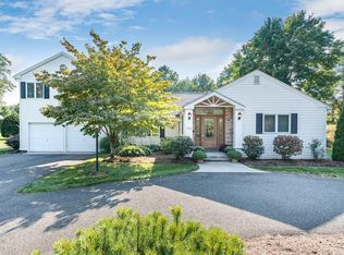 764 Shaker Rd, Longmeadow, MA 01106