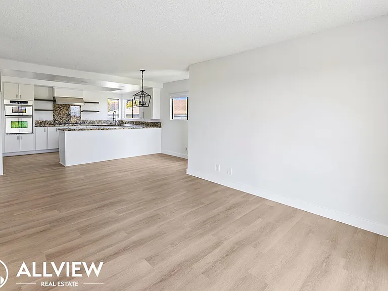 29 Skysail Dr — Photo 5