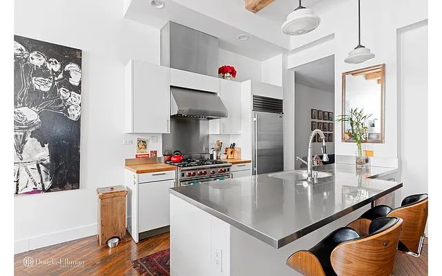 Rented by Douglas Elliman | media 16