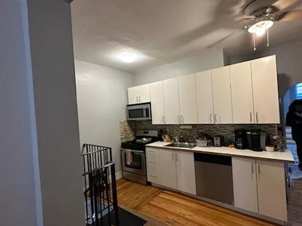 (undisclosed Address), Brookline, MA 02446