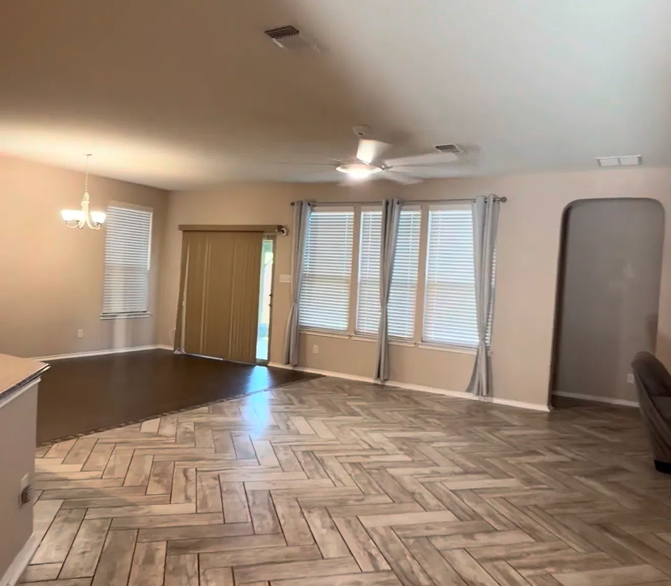 3 bed, 1778 sqft, $2,050 — Photo 2