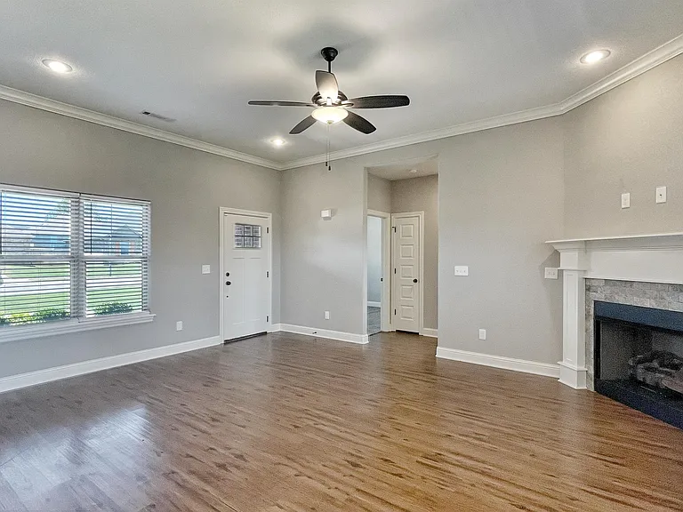 530 Captain Hopkins St — Photo 15