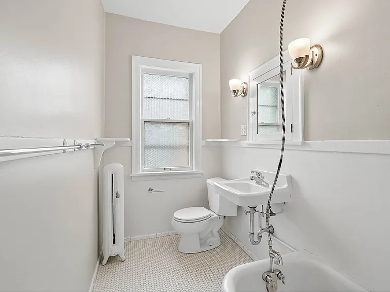 2103 Harriet Ave #204 — Photo 8