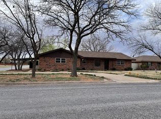 301 W Eighth St, SUNDOWN, TX 79372