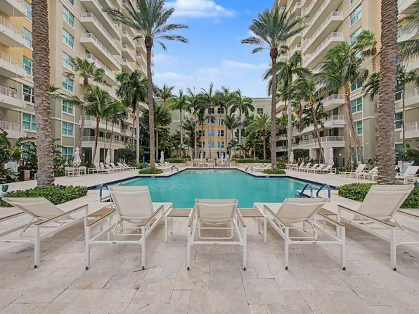 625 Casa Loma Boulevard #1402, Boynton Beach, FL 33435