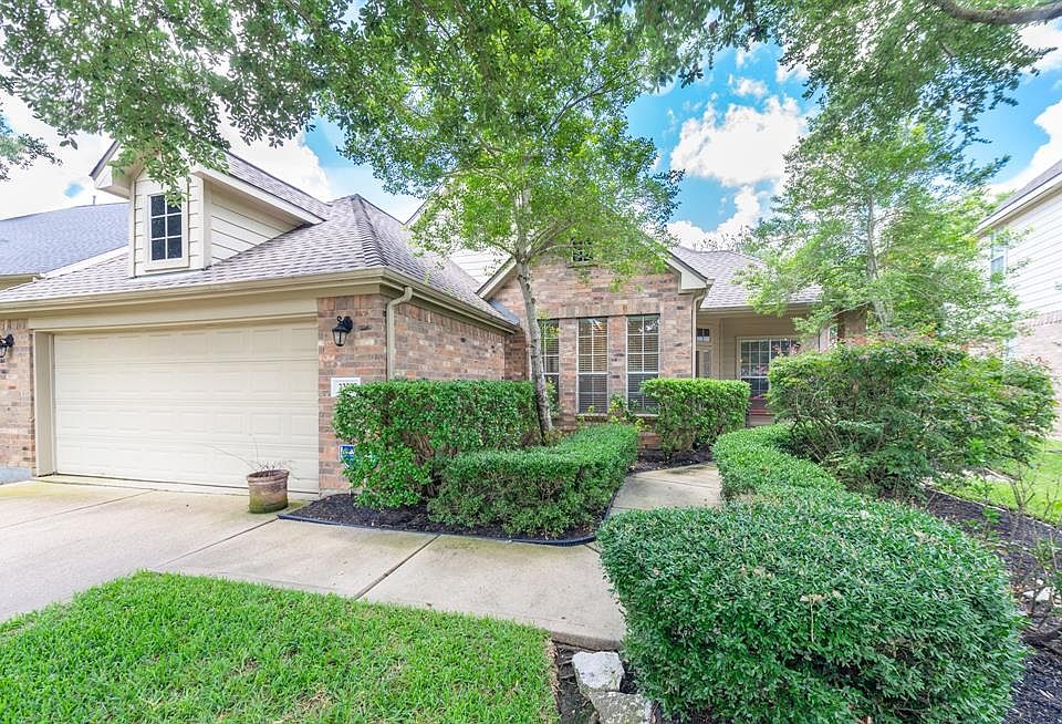 Come discover a wonderful single story home in Grand Lakes! This three-bedroom, two bath home offers carefree wood-look laminate & tile flooring throughout plus a recent roof (2019) and water heater (2017)!