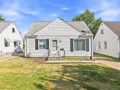 29940 Phillips Ave, Wickliffe, OH, 44092