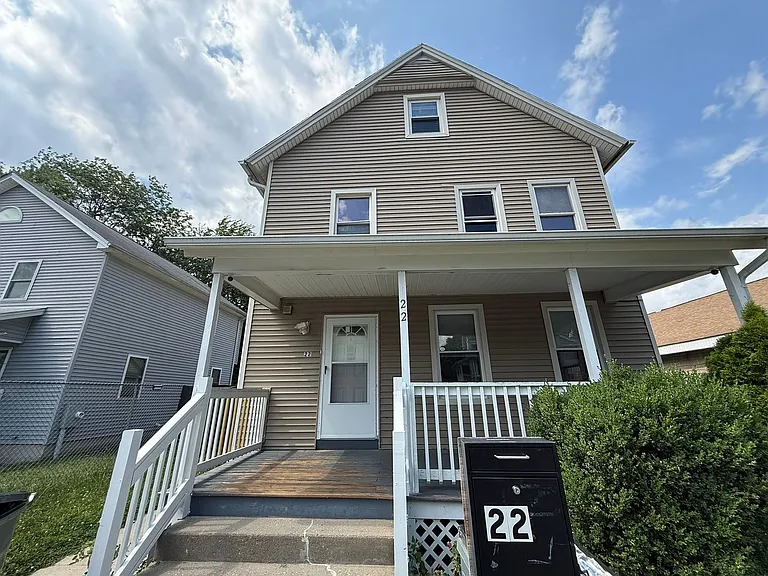 22 Burr St — Photo 1