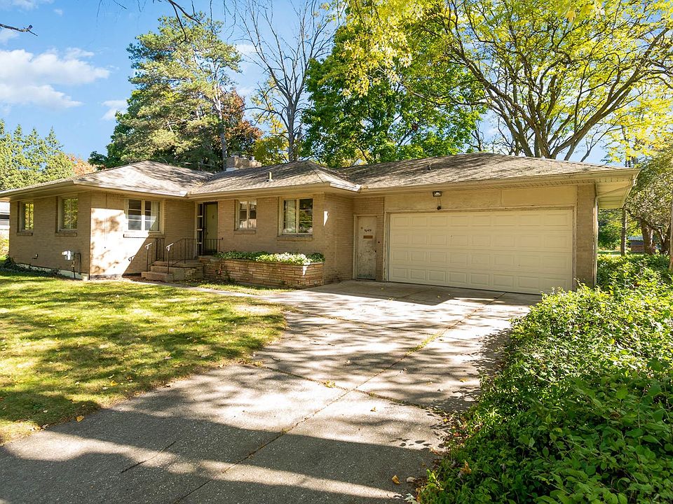 1st image of 4504 Chatham Dr
