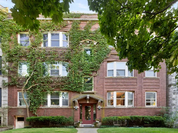 1449 W Belle Plaine Ave #1W, Chicago, IL 60613