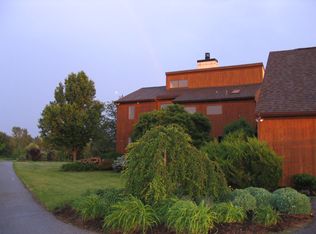 1 Linmar Ln, Cochranville, PA 19330