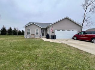 103 S West St, Gifford, IL