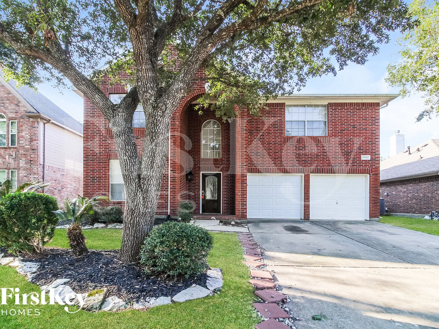 5 bed, 2.5 bath, 2952 sqft, $3,080 — Photo 4