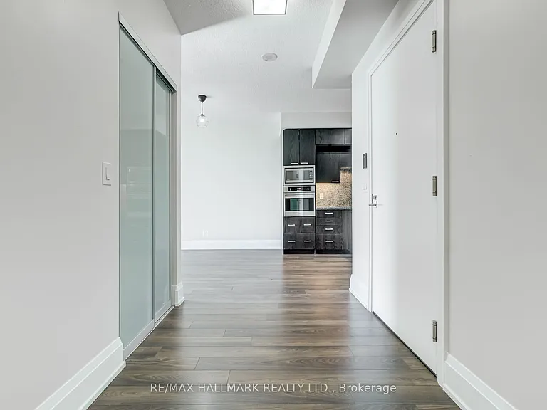 120 Harrison Garden Blvd #807 — Photo 5