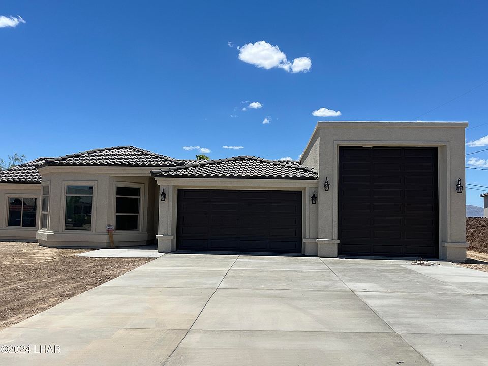 1st image of 111 Lakemaster Ln