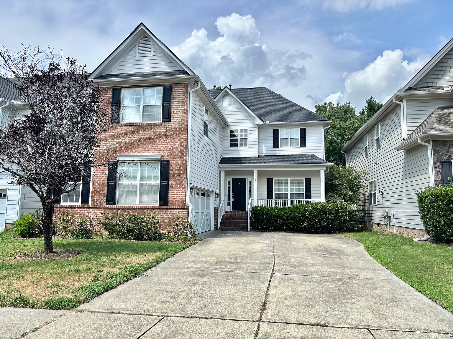 4 bed, 2.5 bath, 2998 sqft, $2,750 — Photo 1