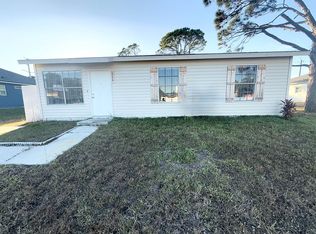556 Ixora Ave NW, Palm Bay, FL 32907