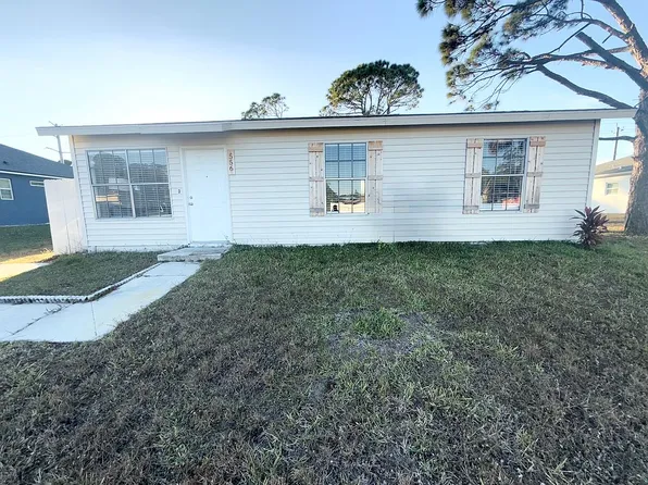 556 Ixora Ave NW, Palm Bay, FL 32907