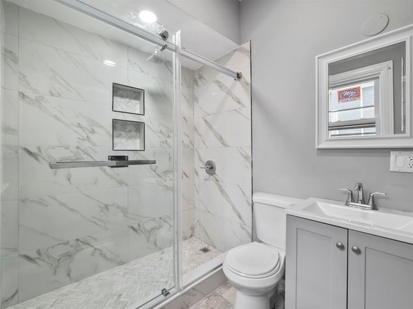 237 20th Ave FLOOR 2