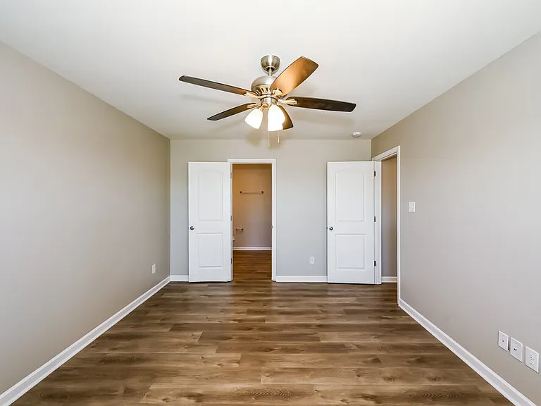 3735 Burdette Way — Photo 10