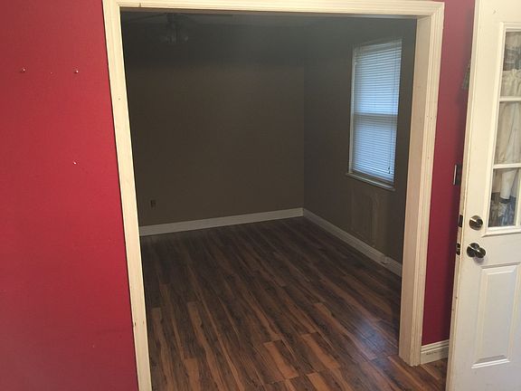 2nd image of 2213 Island Home Ave