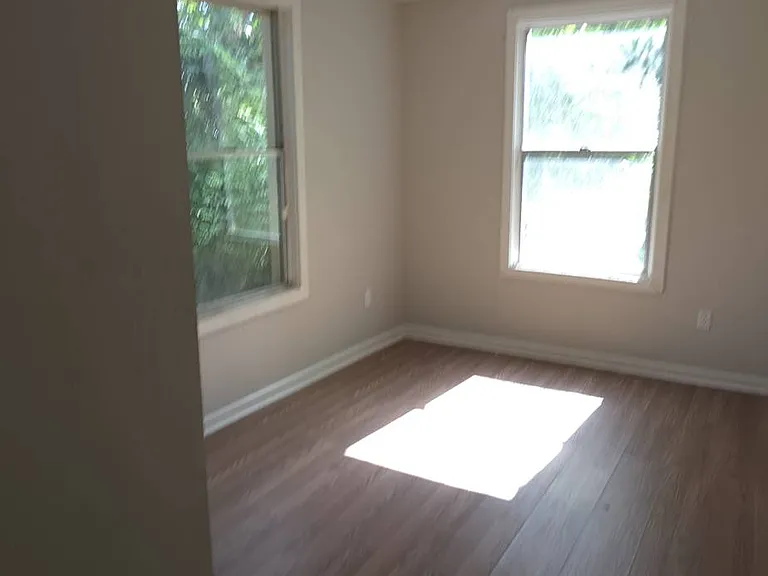 1717 Sora St — Photo 6