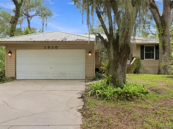 1910 NW 15th Ct, Crystal River, FL 34428