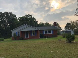 3426 Hoover Hill Rd, Trinity, NC 27370