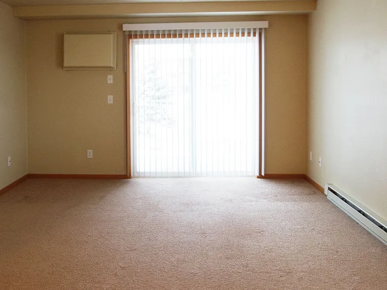 Belcastle Apartments — Photo 18
