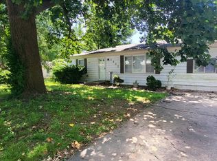 1502 W Broadmoor St, Springfield, MO 65807