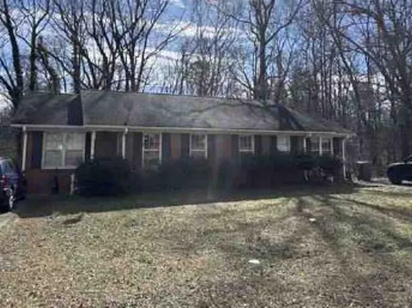 109 Colebrook Ct, Boiling Springs, SC 29316