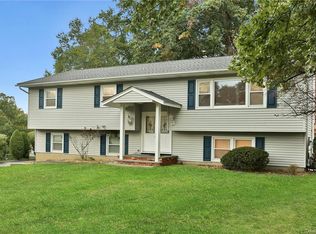 212 Fort Lee Pl, Orangeburg, NY 10962