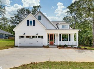 230 E Darby Rd, Taylors, SC 29687