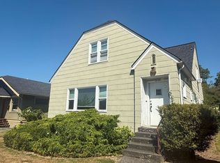 1218 Ellis St, Bellingham, WA 98225