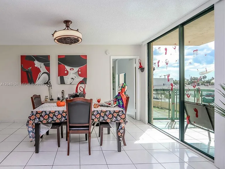2055 SW 122nd Ave #306 — Photo 7