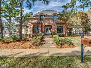 136 Shoreline Dr, Madison, MS 39110