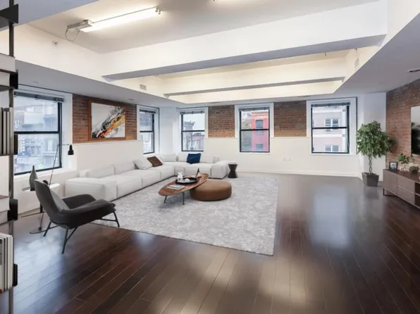 334 Grand Street image 16 of 24